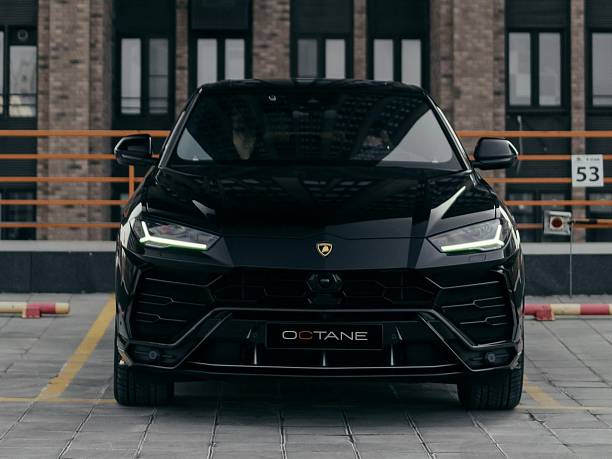 Аренда автомобиля Lamborghini Urus Black - фото 2